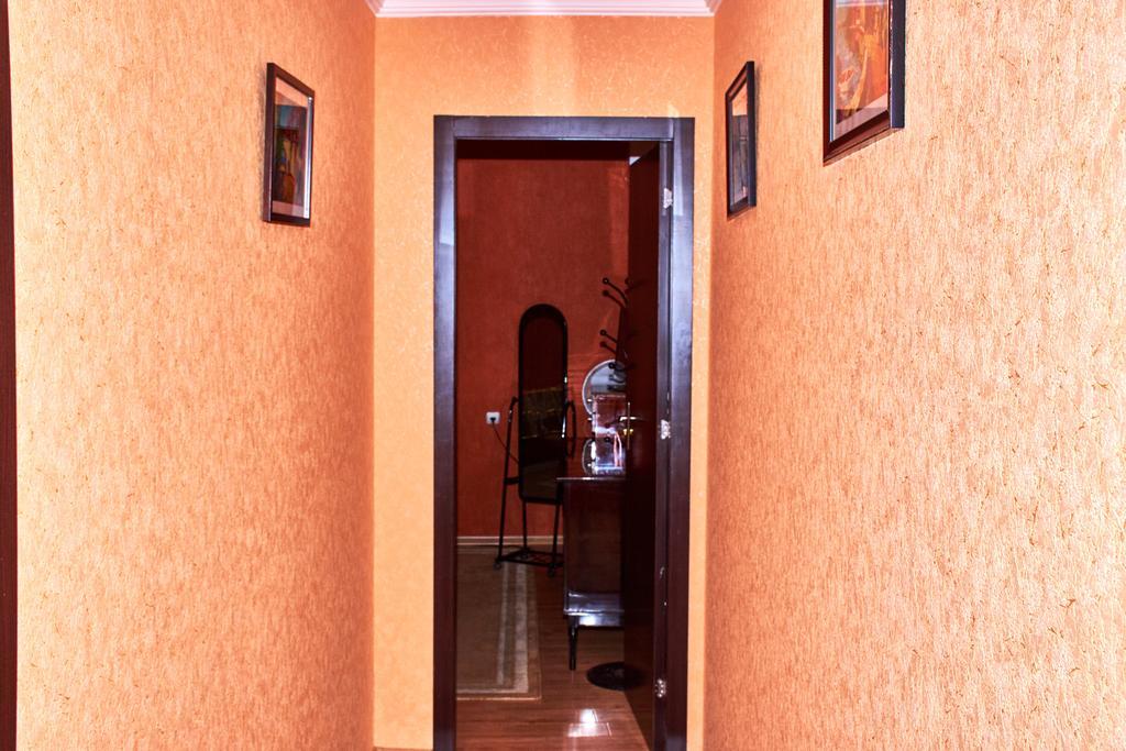 California Guest House Гори Экстерьер фото