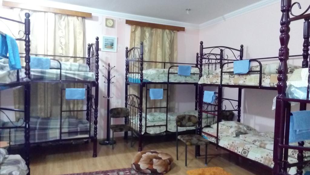 California Guest House Гори Экстерьер фото